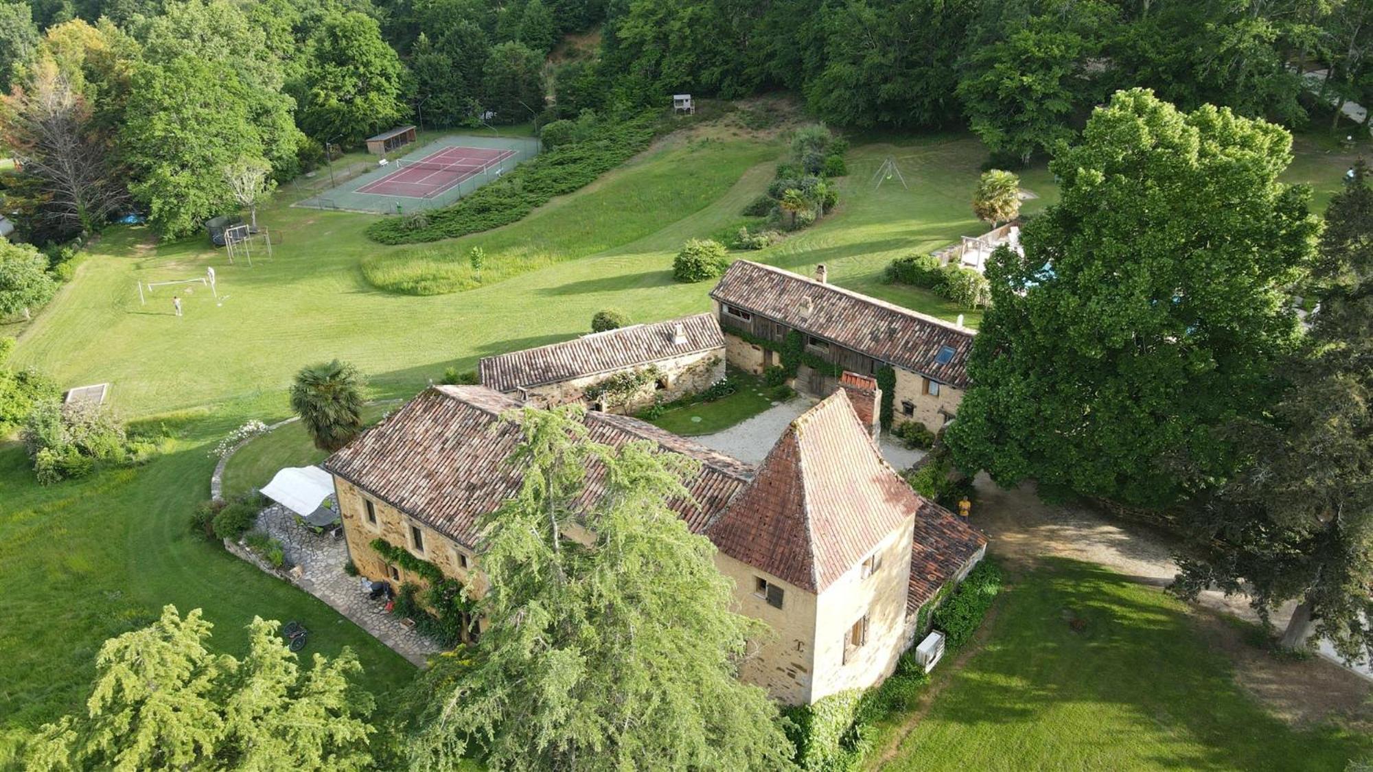 Domaine De Cournet Haut, A 17Th Century Property Set On A Calm, Idyllic Domain With Pool, Tennis, Bikes And More Les Vauries Eksteriør billede