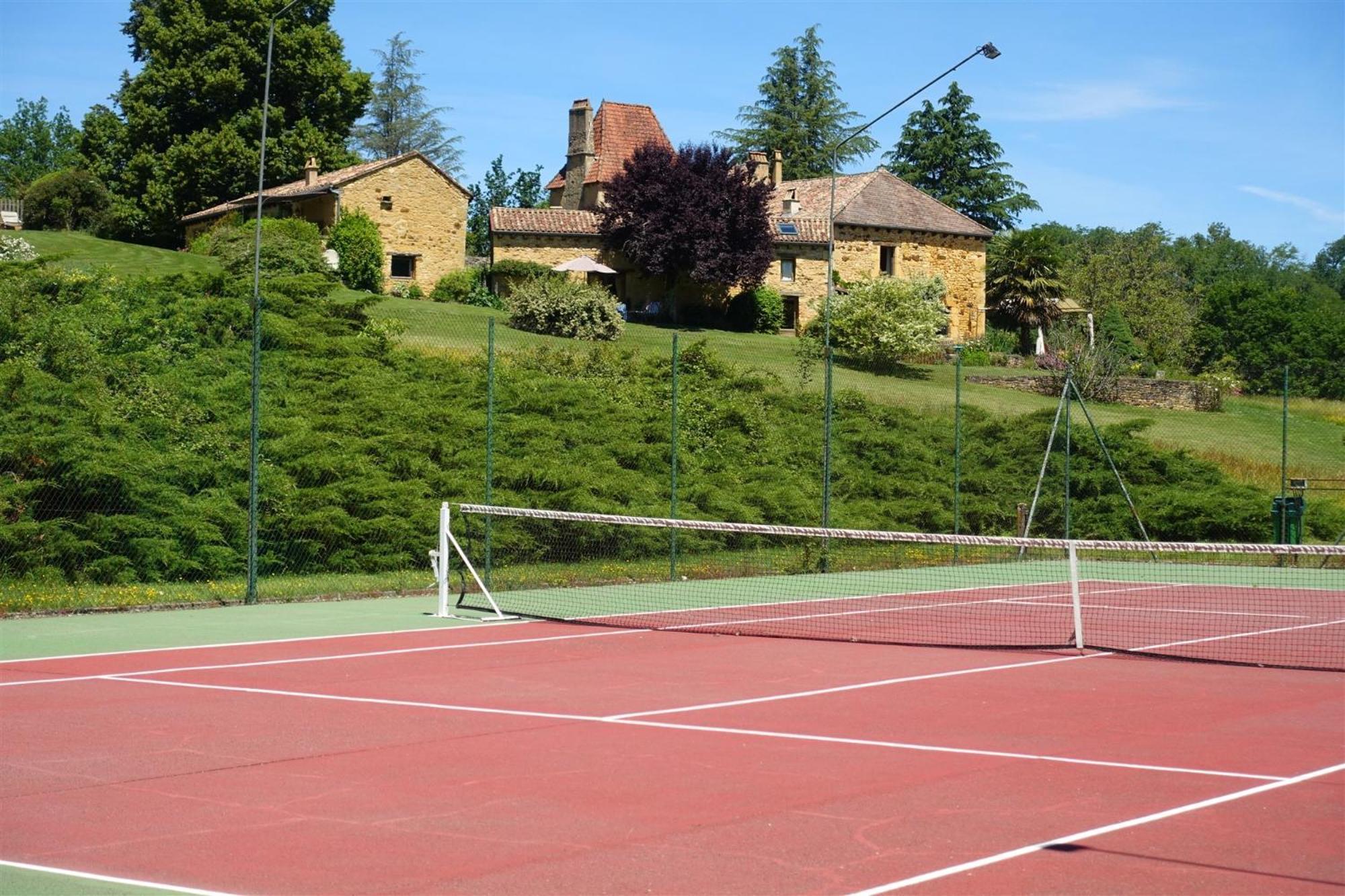 Domaine De Cournet Haut, A 17Th Century Property Set On A Calm, Idyllic Domain With Pool, Tennis, Bikes And More Les Vauries Eksteriør billede