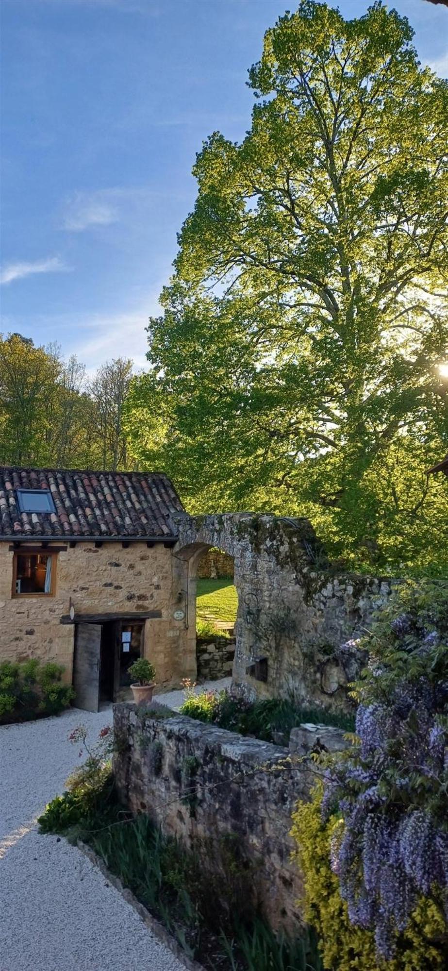 Domaine De Cournet Haut, A 17Th Century Property Set On A Calm, Idyllic Domain With Pool, Tennis, Bikes And More Les Vauries Eksteriør billede